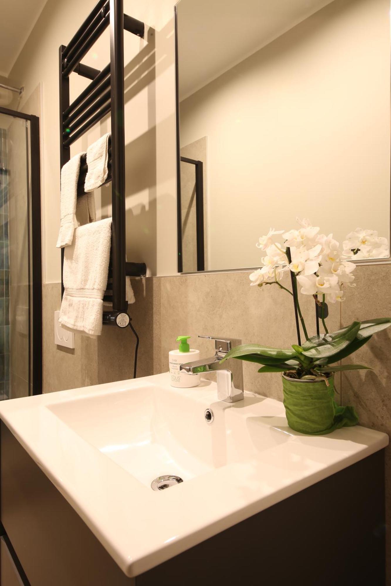 מילאנו Meyland Suites Centro מראה חיצוני תמונה